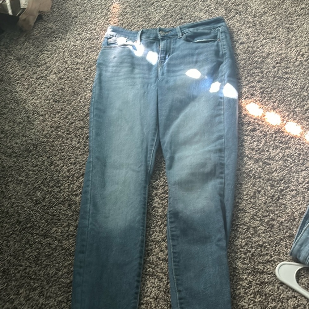 Women’s Levi Jeans